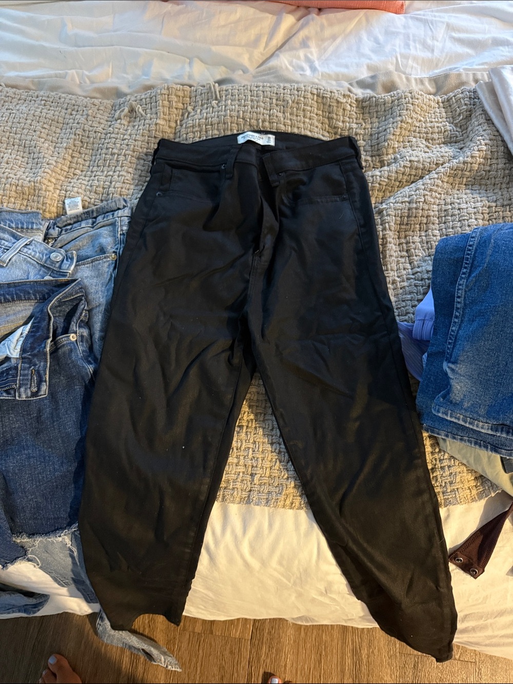 Abercrombie & Fitch Black Women’s Jeans